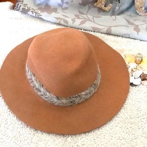 Zara Spain Fleece Hat